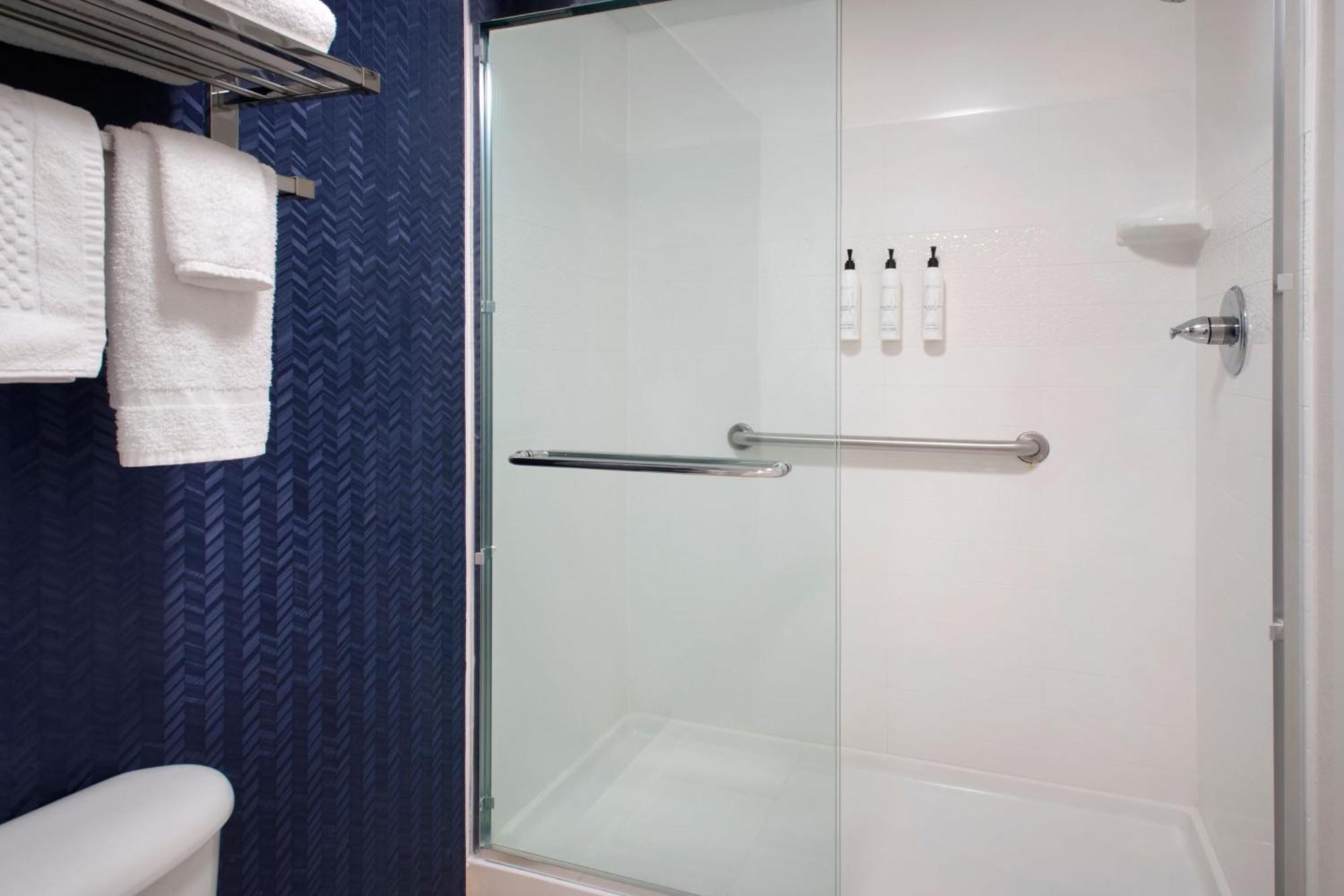 Fairfield By Marriott Inn & Suites Wallingford New Haven Екстер'єр фото