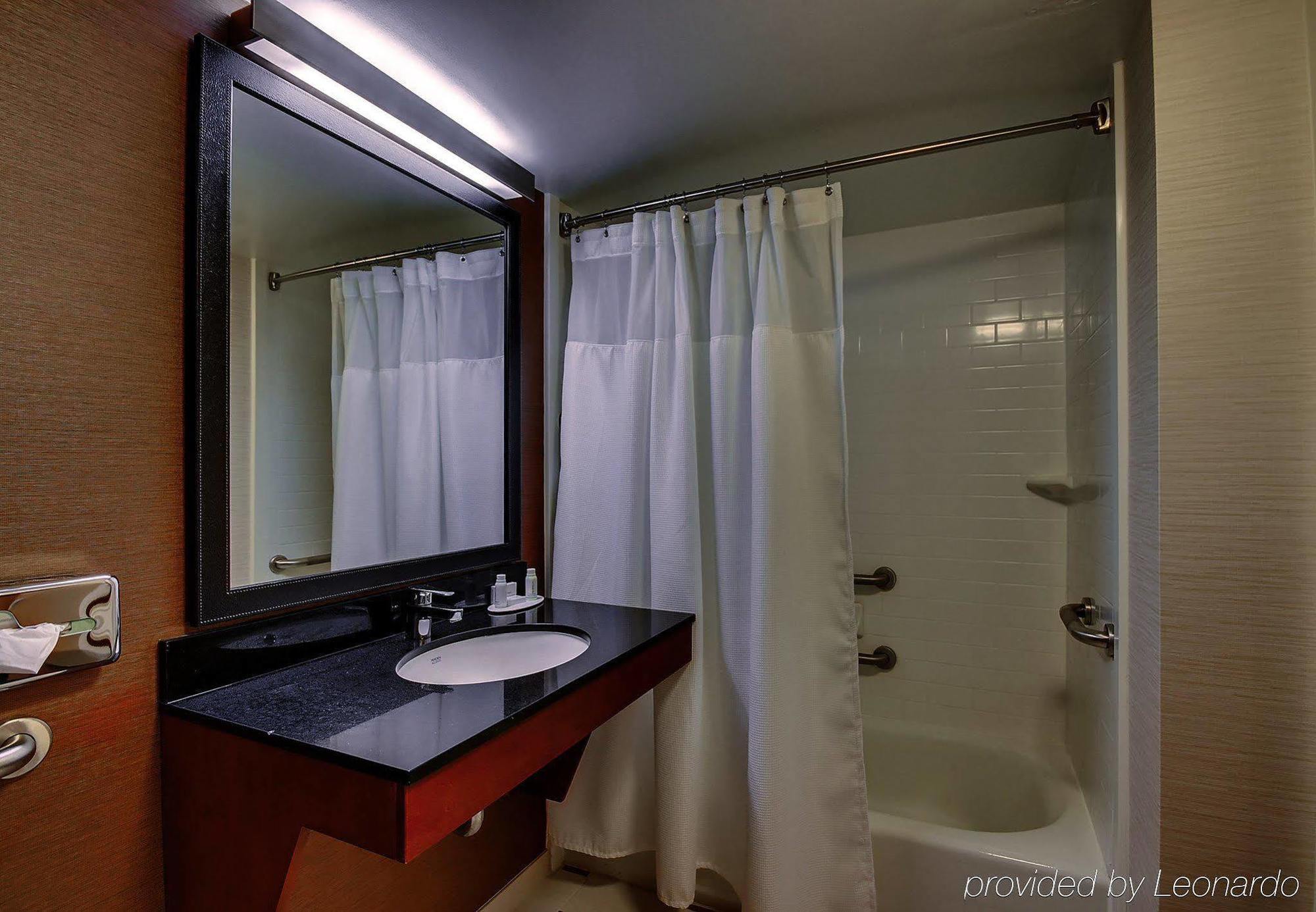 Fairfield By Marriott Inn & Suites Wallingford New Haven Екстер'єр фото